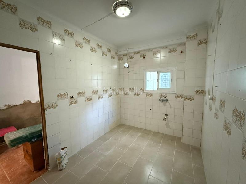 Foto 4ce1f6d0-2dbc-4a93-9bfb-4125080505cc. Casa amplia casa busca propietario en Alameda