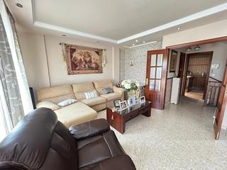 Casa adossada a Zona de la Vega. Casa en urbanizacion la quinta puede ser tuya