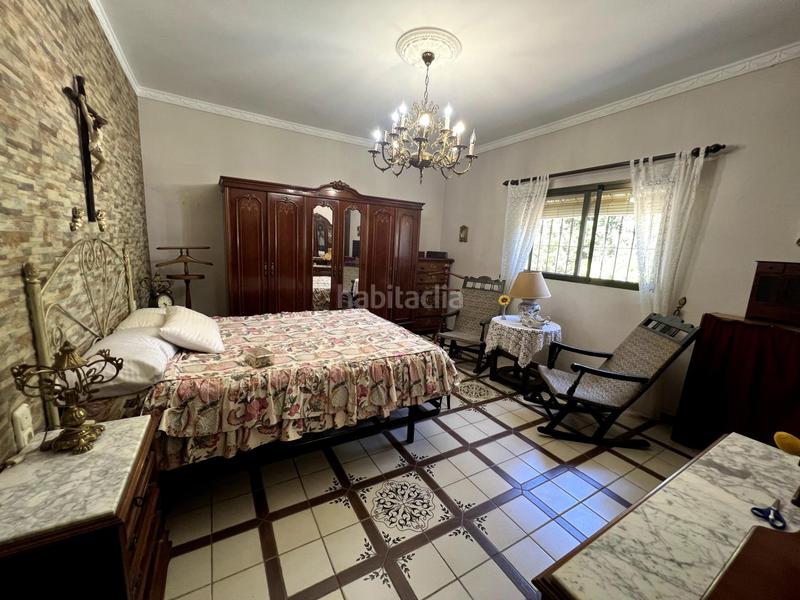 Foto c6a37a8f-a59d-4bc9-b94d-320952731a22. Masia amb aparcament piscina a Centro Antequera