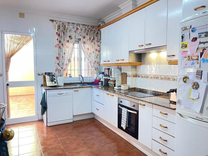 Foto d13afac6-e5d7-4175-a114-26f2ae0d4a83. Casa con parcheggio in Fuentemora Antequera