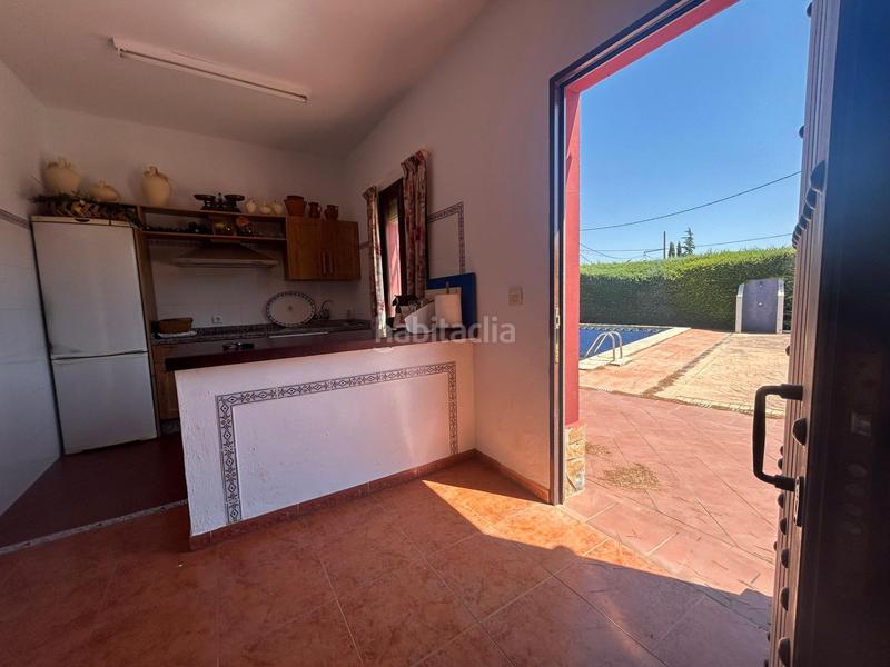 Foto abfec887-7f14-4882-ba2b-87c68934d24e. Masia amb aparcament piscina a Centro Antequera