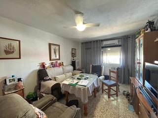 Pis a Cueva de Menga. Piso en zona los dolmenes sale a la venta