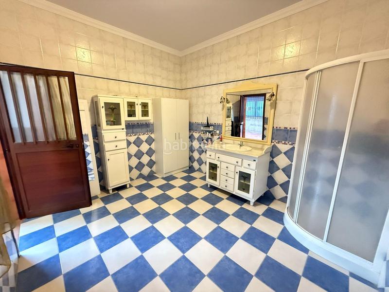 Foto 1095314b-2cbb-48ca-8ac3-149350d4ad46. Masia amb aparcament a Alameda