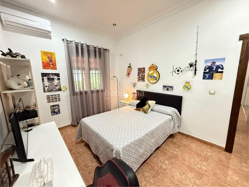 Foto 354c3f50-b353-4aef-8f89-bc464125f502. Masia amb aparcament a Alameda