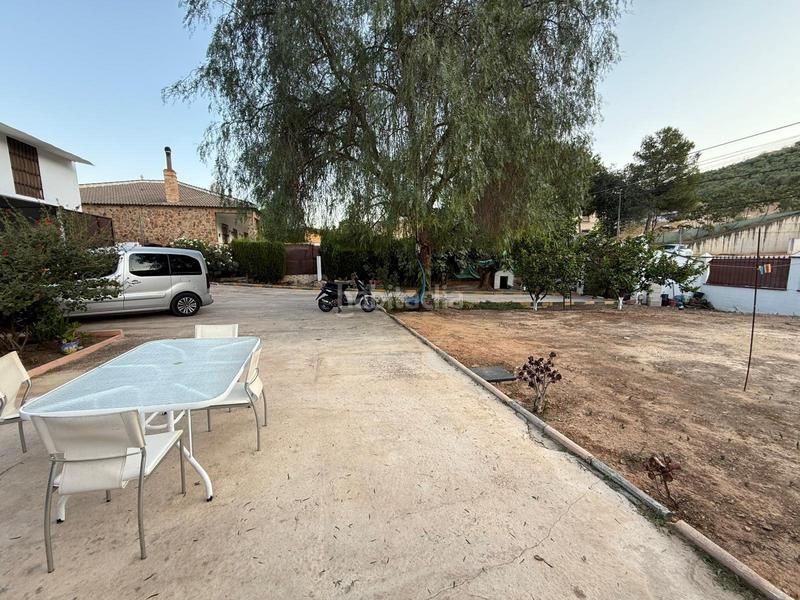 Foto 5a88155d-5d6c-4370-a3e8-c444b84a4374. Masia amb aparcament a Alameda