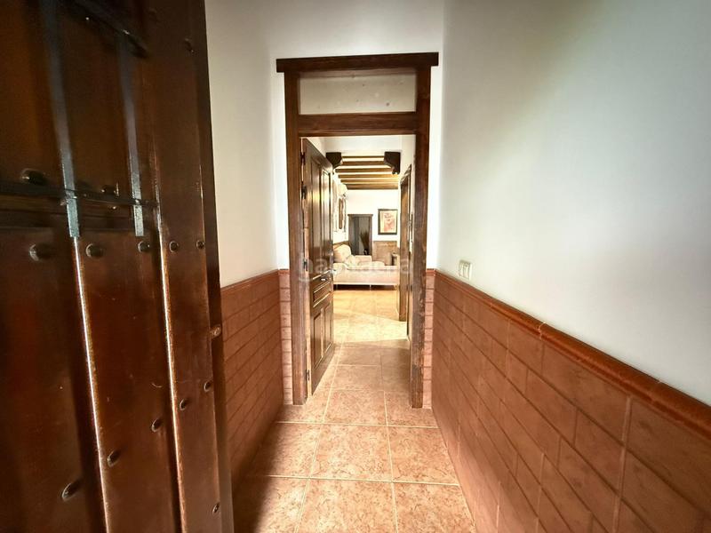 Foto ba5484e8-02c0-4548-9d9d-21497401e247. Masia amb aparcament a Alameda