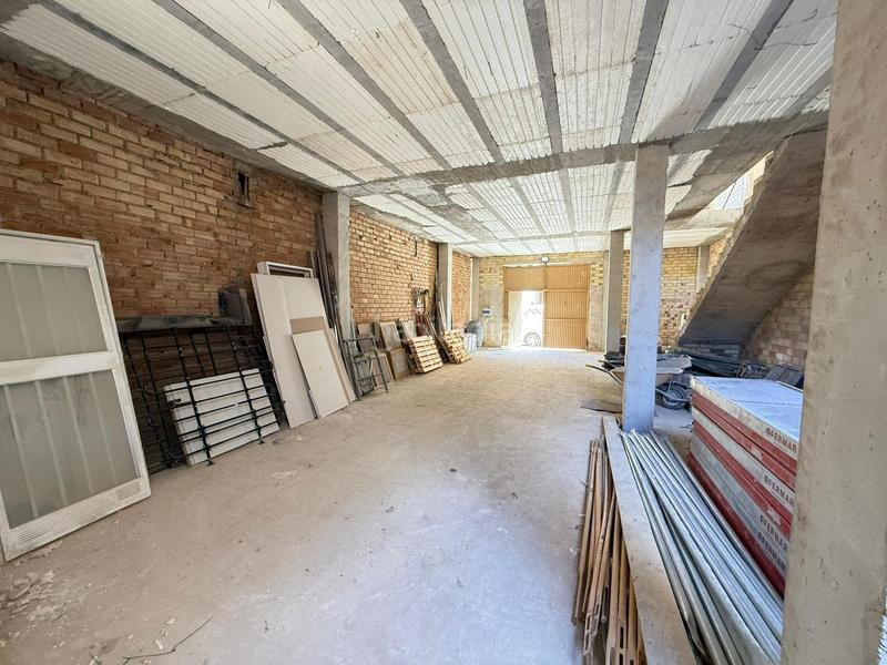 Foto 7b9d27bf-2f57-4408-9354-9ff2c3021f14. Maison avec parking dans Alameda