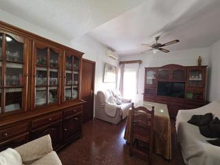 Etagenwohnung in Cuevas Bajas. En exclusiva piso en cuebas bajas