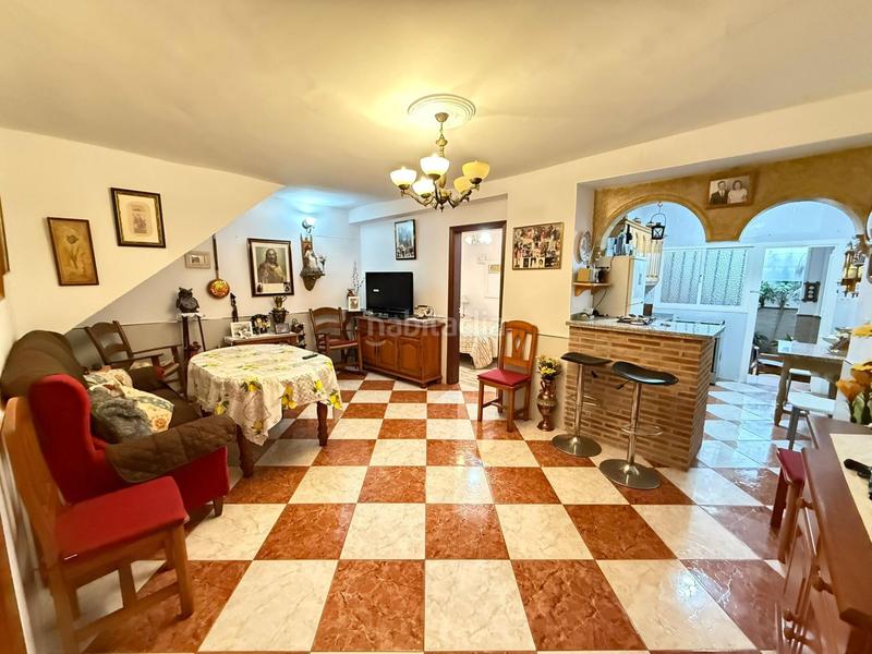 Foto 37ece8ba-e7d1-456b-b030-bfe2efacb53a. Ground floor with heating in Alameda