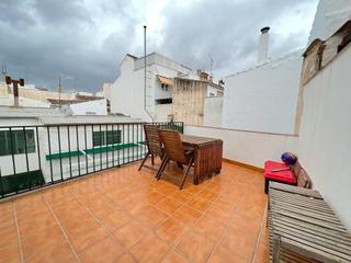 Appartement à Cueva de Menga. Piso con terraza en zona cruz blanca te esta buscando