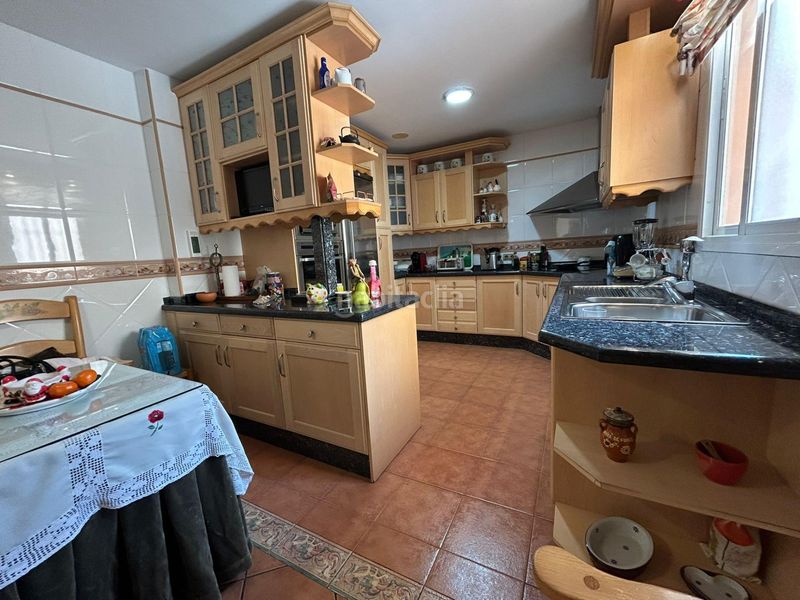 Foto 59334c79-1caa-4ca1-b996-5bb6d785962e. Casa amb aparcament a Zona de la Vega Antequera