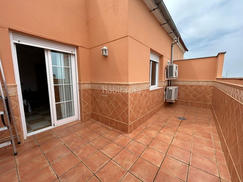 Foto bfaec495-fe7e-4226-bf3e-c991bdbc9891. Casa amb aparcament a Zona de la Vega Antequera