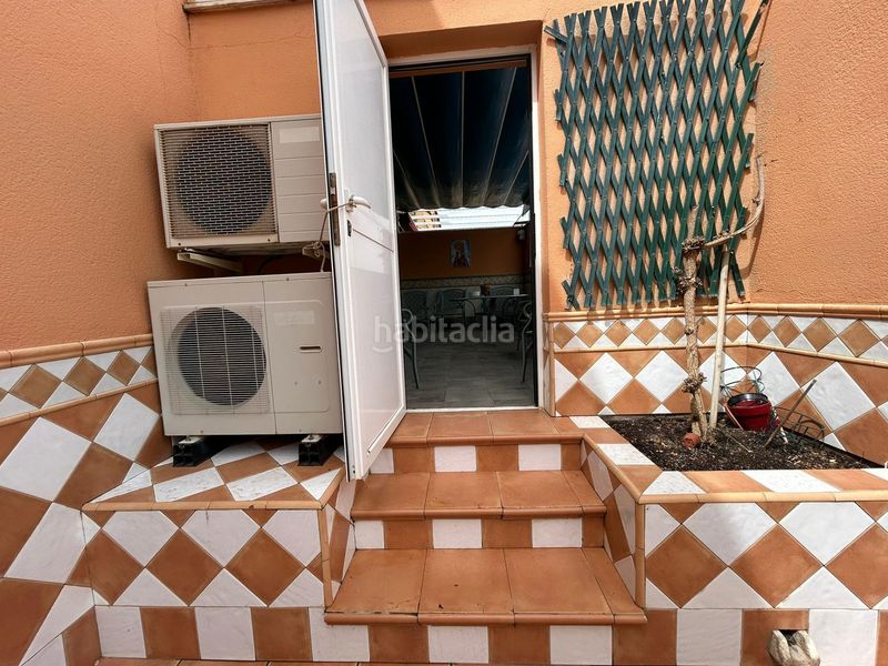 Foto c2fb1404-32be-40fc-a743-6ccf714ff885. Casa amb aparcament a Zona de la Vega Antequera