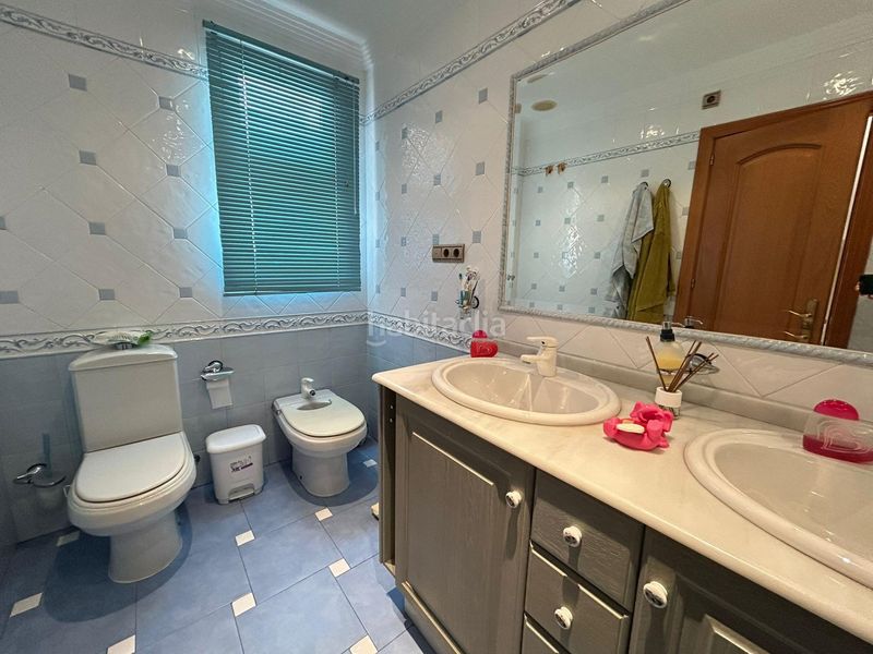 Foto f8dfdb1f-5435-45ec-900f-563226d550ad. Casa amb aparcament a Zona de la Vega Antequera