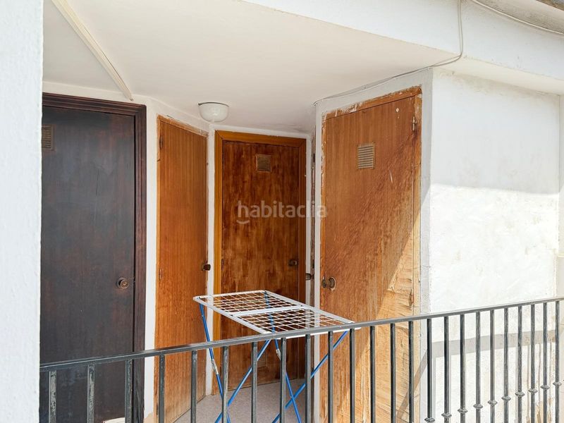 Foto 3be217f6-9cd8-4dd9-826b-23779f257f7b. Pis a Cueva de Menga Antequera