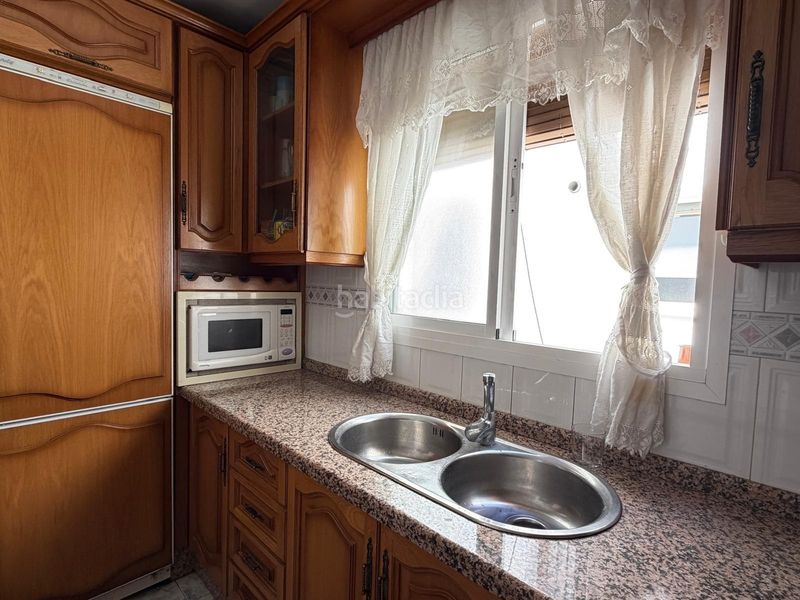 Foto 97fbcc69-9fac-4fff-b926-a4772705b6f9. Pis a Cueva de Menga Antequera