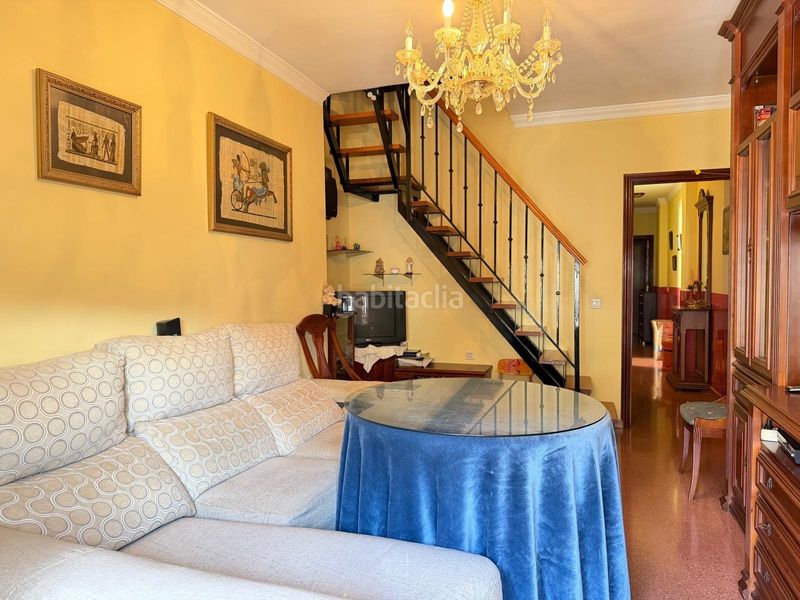 Foto f79ebd6d-87f3-4a1a-b9cc-62f768782a3c. Pis a Cueva de Menga Antequera