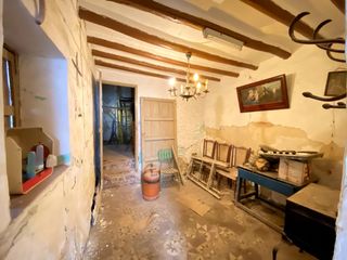 Terreno residenziale in Zona de la Vega. Casa solar para moldear a tu gusto y necesidades  precio economi