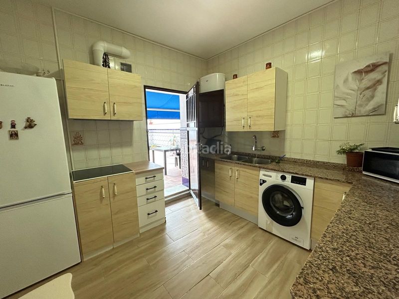 Foto b23bcc91-a2b8-4254-a7d3-e5d36b7fe520. Casa amb calefacció aparcament a Zona de la Vega Antequera