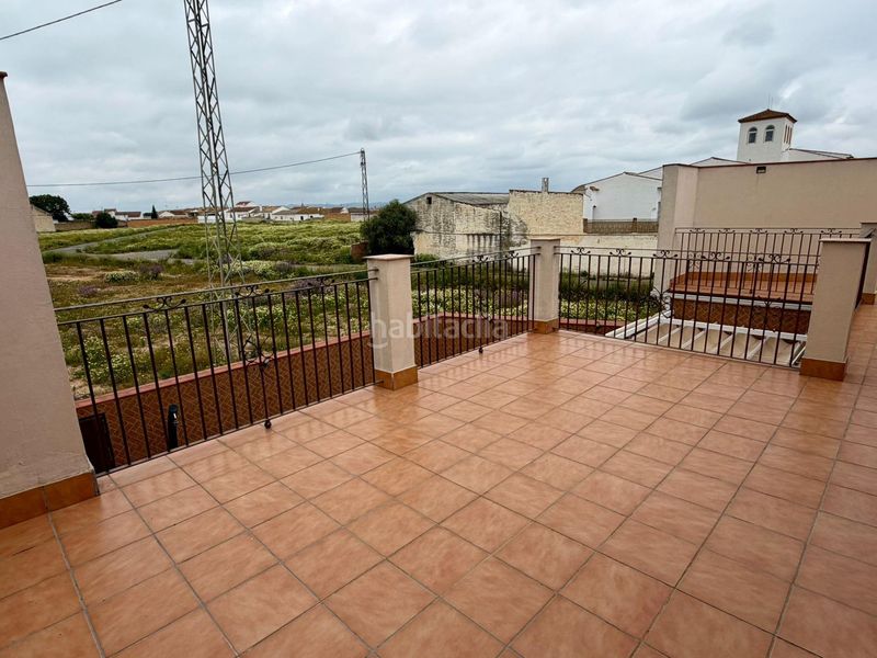 Foto 0b05e86f-8955-4489-abc7-9318eef33701. Casa majestuosa casa con piscina y amplias terrazas en Fuente de Piedra