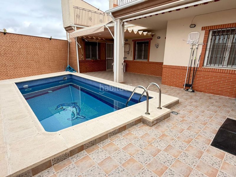 Foto f4344041-bfe5-4456-b63a-3f8d551de227. Casa majestuosa casa con piscina y amplias terrazas en Fuente de Piedra