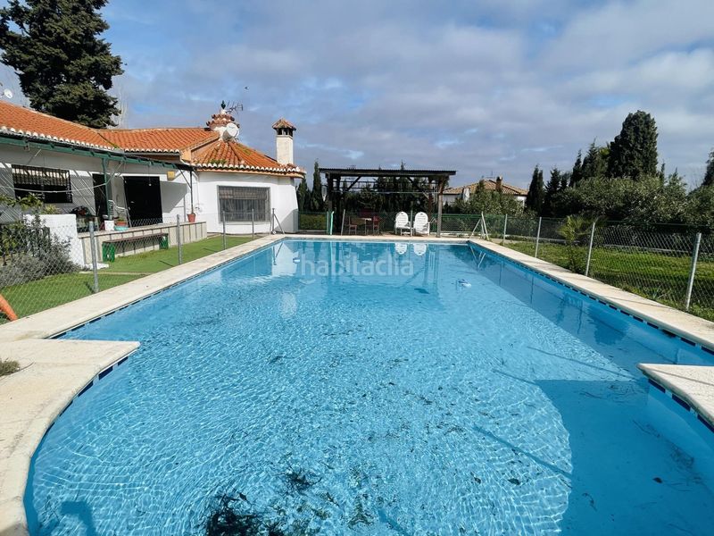Foto aa83b808-305c-4495-b67b-179e2142da72. Casa amb calefacció aparcament piscina a Centro Antequera