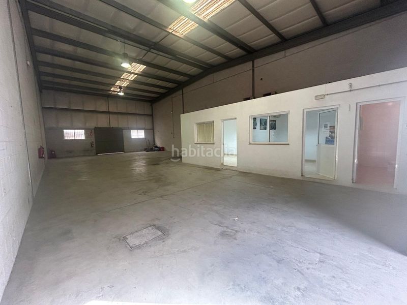 Foto 4928a4df-d04c-48d6-b157-c0a31e6a2ac9. Nave industrial nave en el poligono en Zona de la Vega Antequera