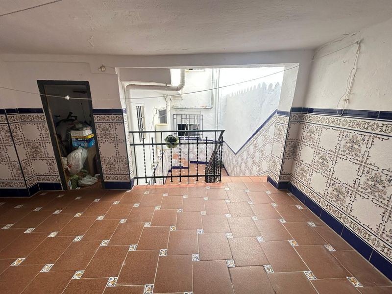 Foto b332dd45-3b19-4282-87fc-96772953cd9b. Casa amb calefacció a Centro Antequera
