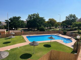 Casa adossada a Fuentemora. Casa en urbanizacion alminares sale a la venta