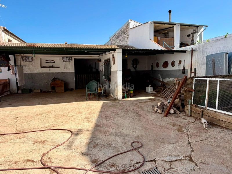 Foto 5b1f6d91-c5aa-436e-9792-44f24335f3c2. Casa amb calefacció aparcament a Zona de la Vega Antequera