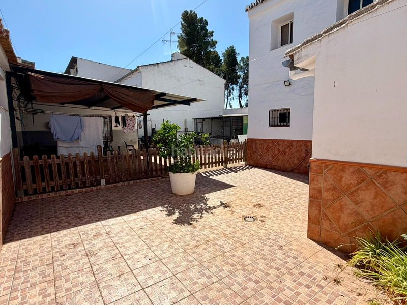 Foto b0b102dc-917f-413f-b185-2687dc1f6bfc. Casa amb calefacció aparcament a Zona de la Vega Antequera