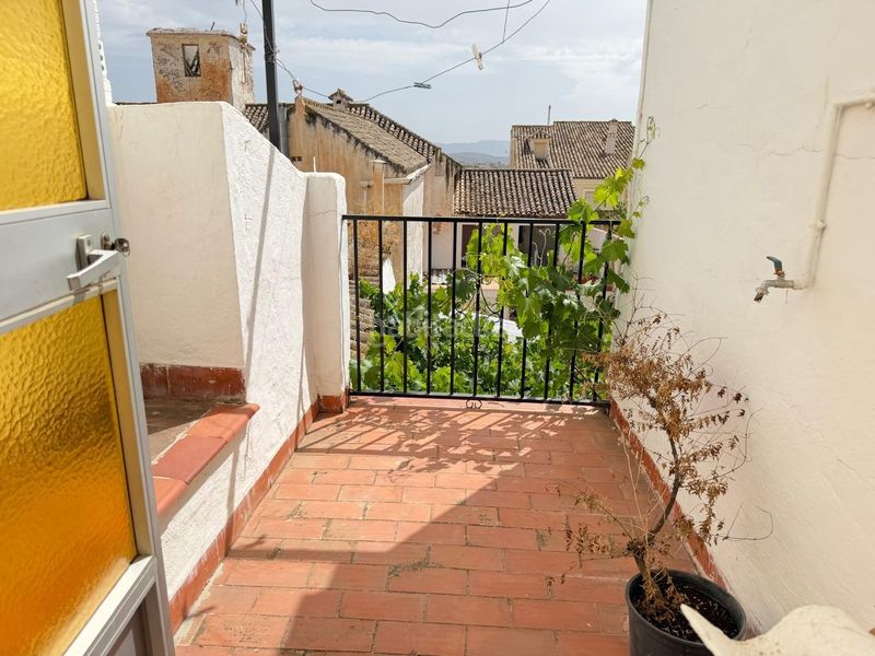 Foto eaf700fc-a5c3-46d1-ad0d-6da9747fbe1c. Casa a Archidona
