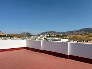Maison à Casco Histórico. Casa con amplia terraza y unas bonitas vistas de antequera