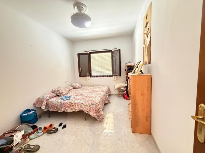 Foto 0ca019b2-f6c1-44b3-ba26-0211a6295a76. Casa amb calefacció aparcament a Alameda