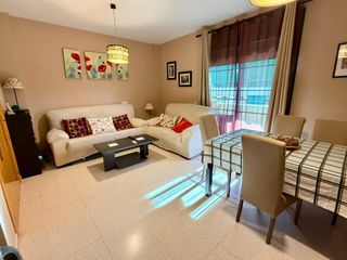 Flat in Fuentemora. En exclusiva piso en parque veronica de 4 dormitorios y garaje