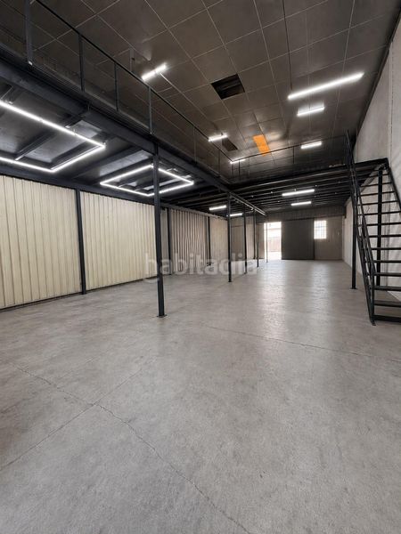 Foto 91003953-8ab8-48c5-ba26-e0aac5911eec. Nave industrial nave en el poligono sale a la venta!!!!!! en Antequera