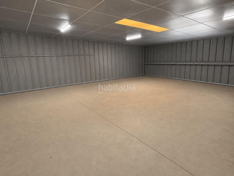 Foto c93c46f6-3f73-4cee-85eb-30f76f2c7397. Nave industrial nave en el poligono sale a la venta!!!!!! en Antequera