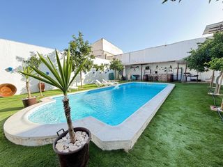 Masia a Alameda. En exclusiva parcela rustica con casa en alameda!!!!