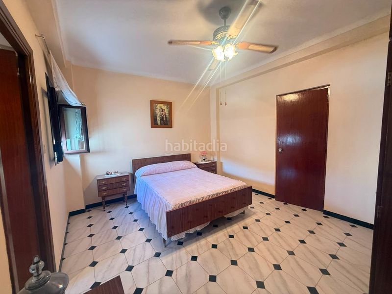 Foto b6ed7a00-f75d-4ce0-9b58-ad5a2a557032. Casa a Alameda