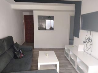 Pis a Camino de Antequera. Sale a la venta piso en malaga zona de carlos haya