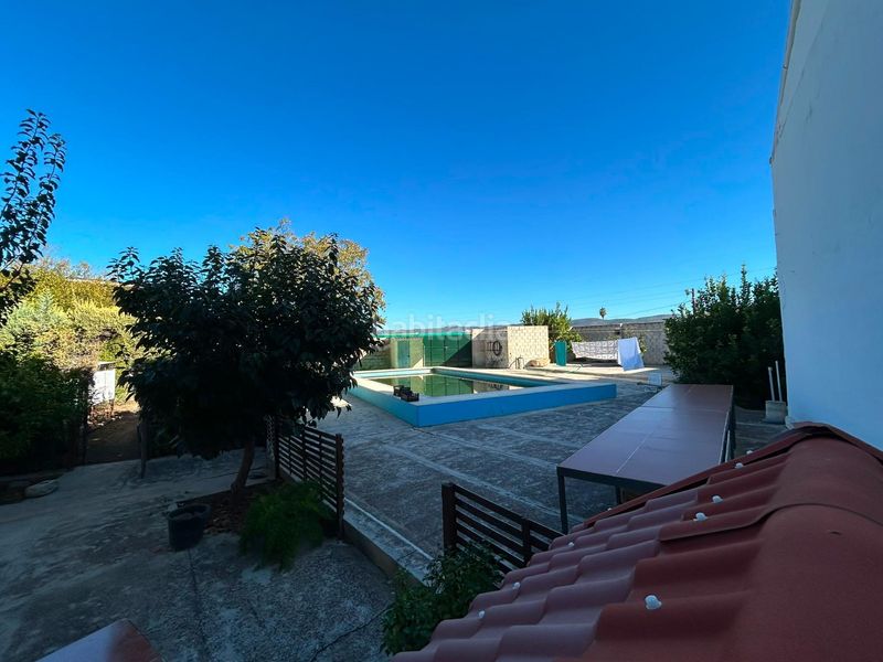 Foto fd0b4008-b3d0-4c44-896a-9056f05e8567. Masia amb aparcament piscina a Zona de la Vega Antequera