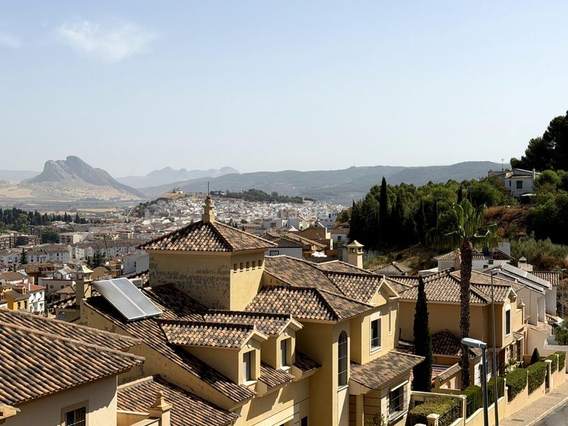 Foto f6a4ab0a-0f3f-4bd3-a033-34c42d73f4d3. Casa amb calefacció aparcament piscina a Fuentemora Antequera