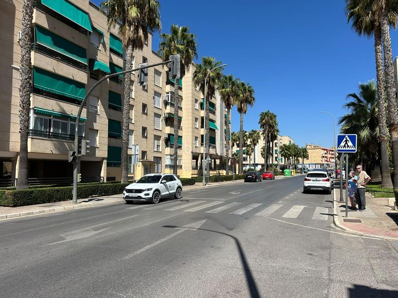 Foto 371ce81f-5b1b-48df-9a3b-c16c524d10bd. Dúplex en exclusiva dúplex en zona gironparquesol entrar a vivir! en Antequera