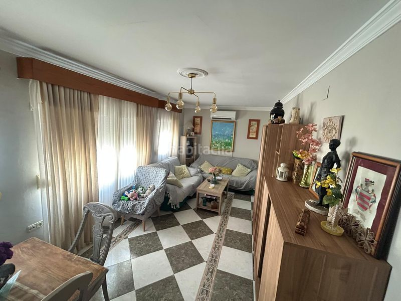 Foto e090c2b0-75fa-4956-b897-cbc3bddec38f. Dúplex en exclusiva dúplex en zona gironparquesol entrar a vivir! en Antequera