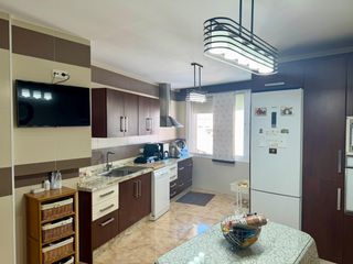 Etagenwohnung in Campillos. Amplio piso en venta en el corazón de campillos, andalucía