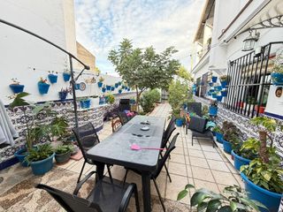 Casa in Alameda. Amplia casa en alameda, andalucía  ideal para entrar a vivir