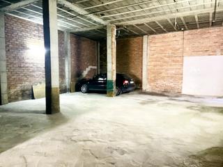Aparcament cotxe a Cueva de Menga. Plazas de garaje en zona plaza del mercado.