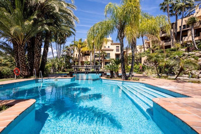 Foto 6bc7ec18-d3db-42da-855d-845242e36dbd. Lloguer apartament a dos hermanas ii 1 a Nueva Atalaya Estepona