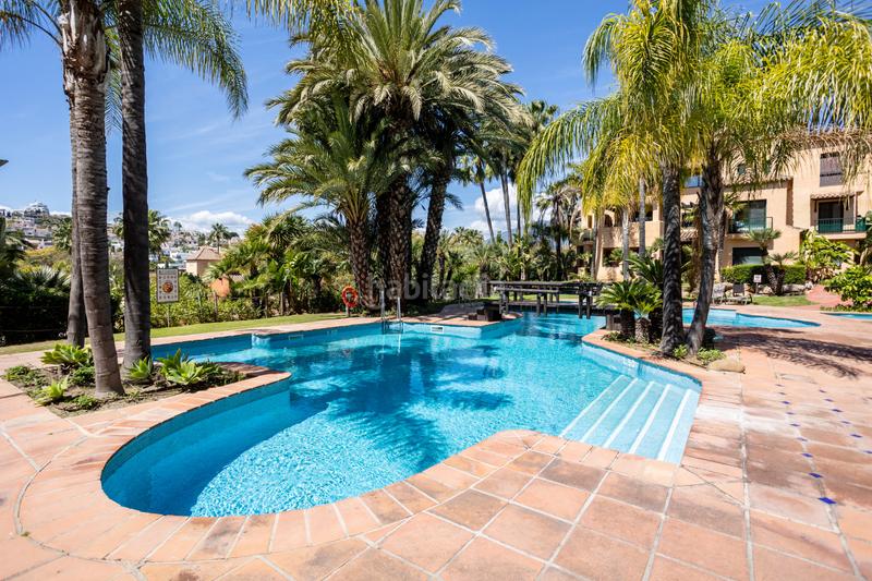 Foto b55a61ea-7764-47c1-84c5-28fa4c0eb5bf. Lloguer apartament a dos hermanas ii 1 a Nueva Atalaya Estepona