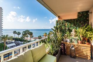 Lloguer Apartament a Casco Antiguo. Exclusivo apartamento en primera línea de playa con impresionant